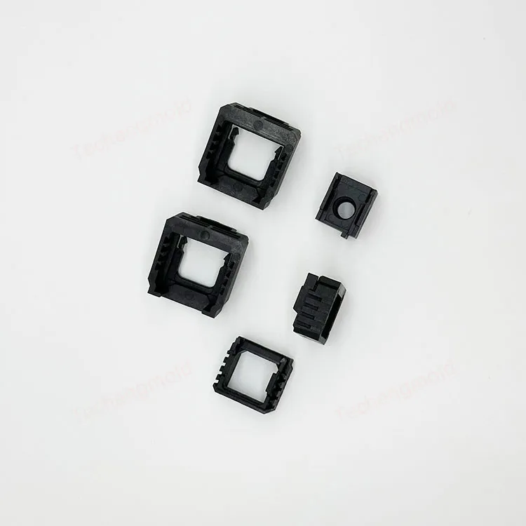特诚科技PA66精密注塑件实拍 2
